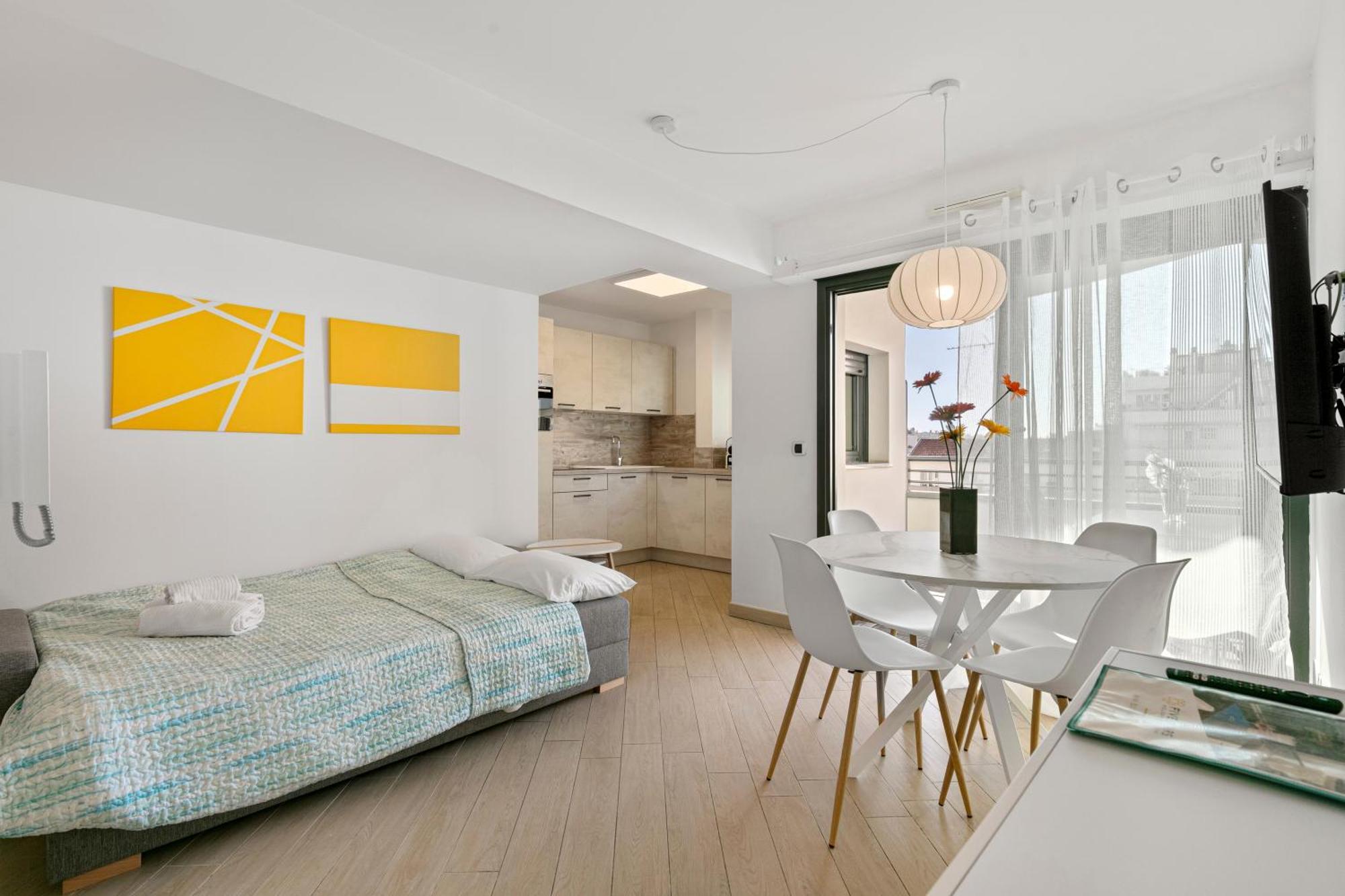 Suite Relax Five Stars Holiday House Ница Екстериор снимка