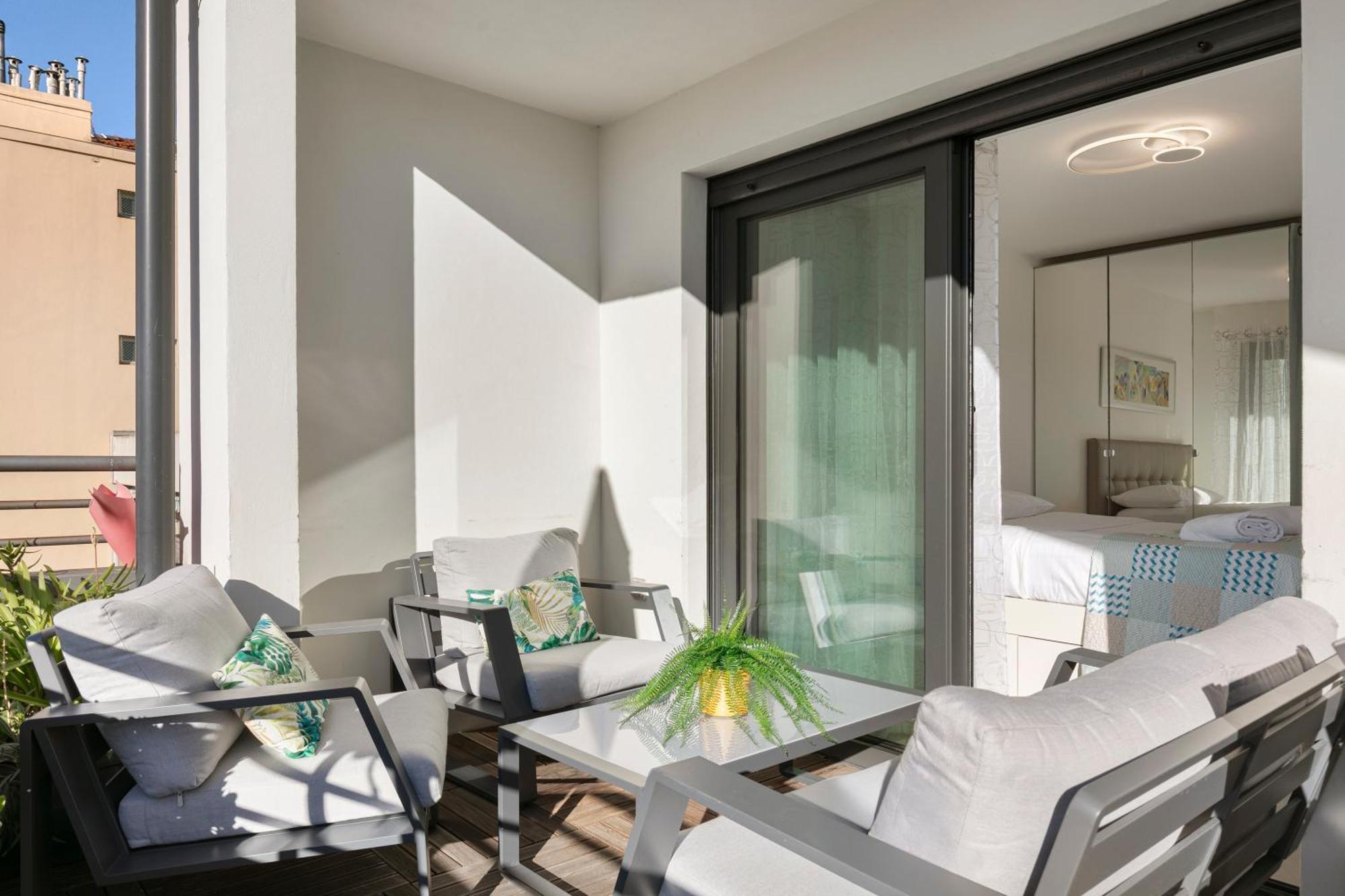 Suite Relax Five Stars Holiday House Ница Екстериор снимка